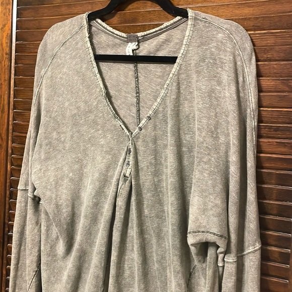 Free People Santa Cruz Henley Long Sleeve In Moss Green - Picture 3 of 7